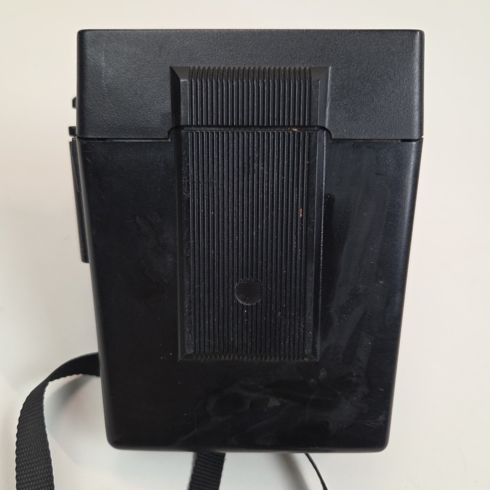 Polaroid Sun 600 LMS Instant Land Vintage Camera *Untested* - Picture 8 of 10